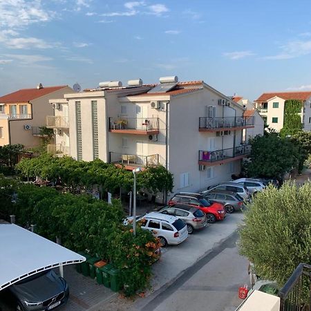 Apartmani Dzapo Srima Kültér fotó
