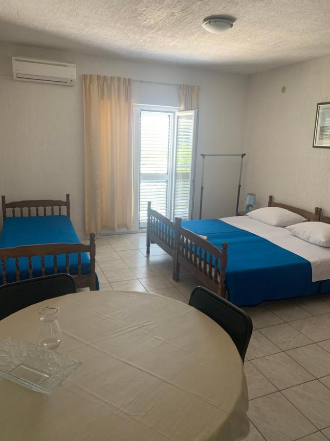 Apartmani Dzapo Srima Kültér fotó