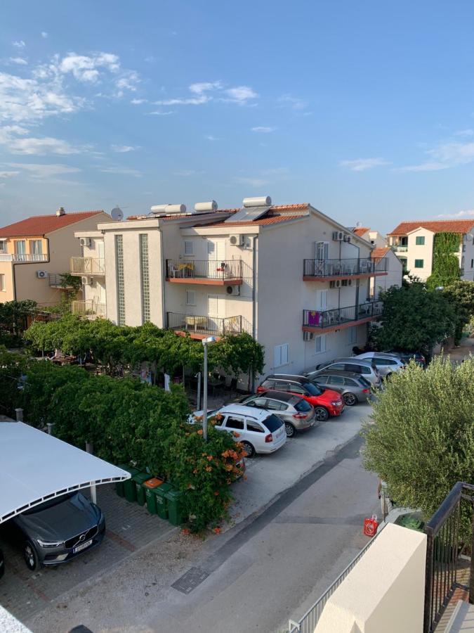 Apartmani Dzapo Srima Kültér fotó