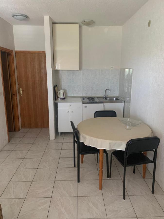 Apartmani Dzapo Srima Kültér fotó