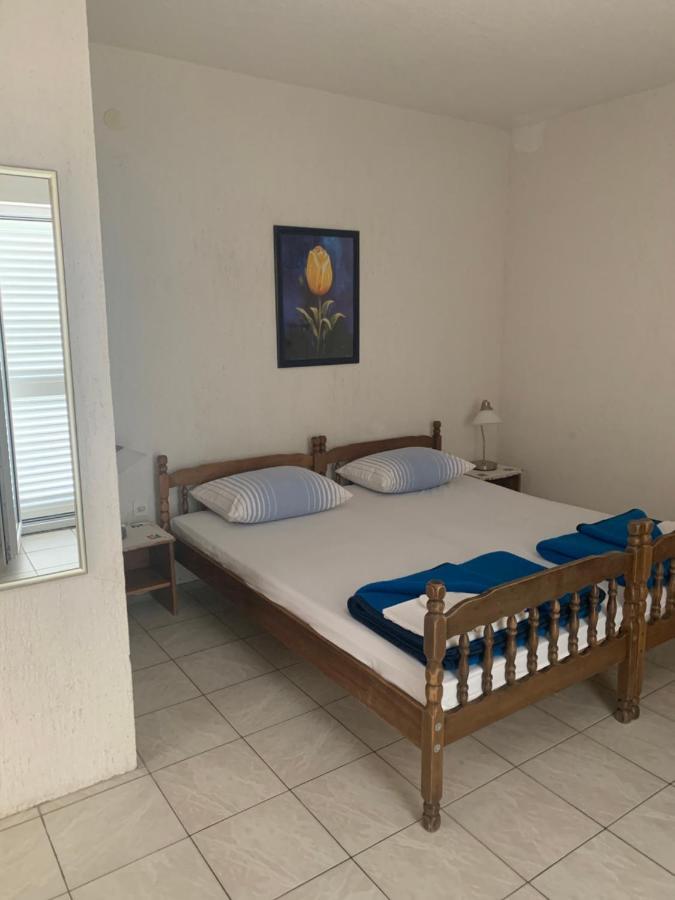 Apartmani Dzapo Srima Kültér fotó